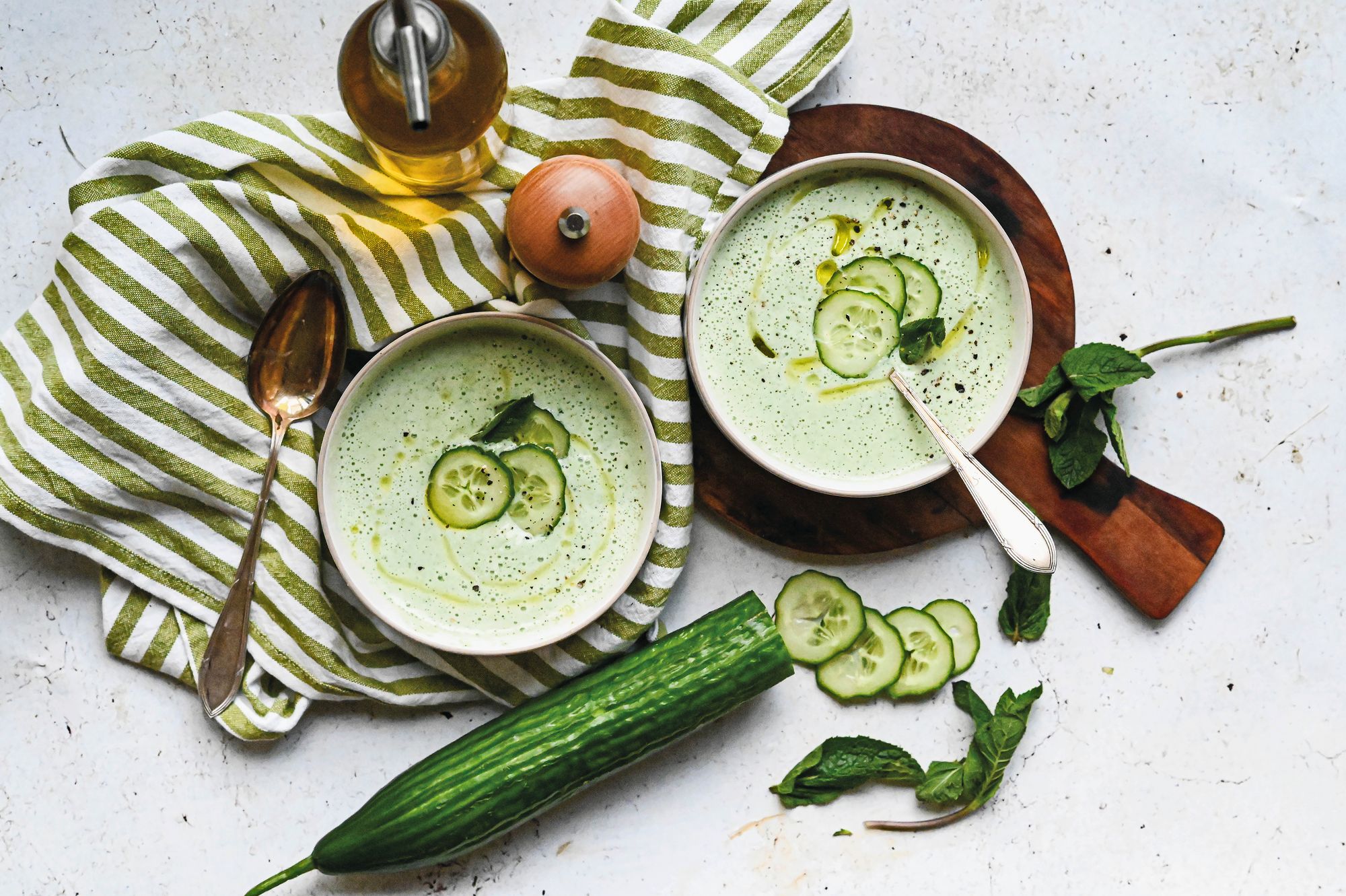 https://www.terrenature.ch/app/uploads/2025/06/14_Soupe-froide-de-concombre-a-la-menthe.jpeg