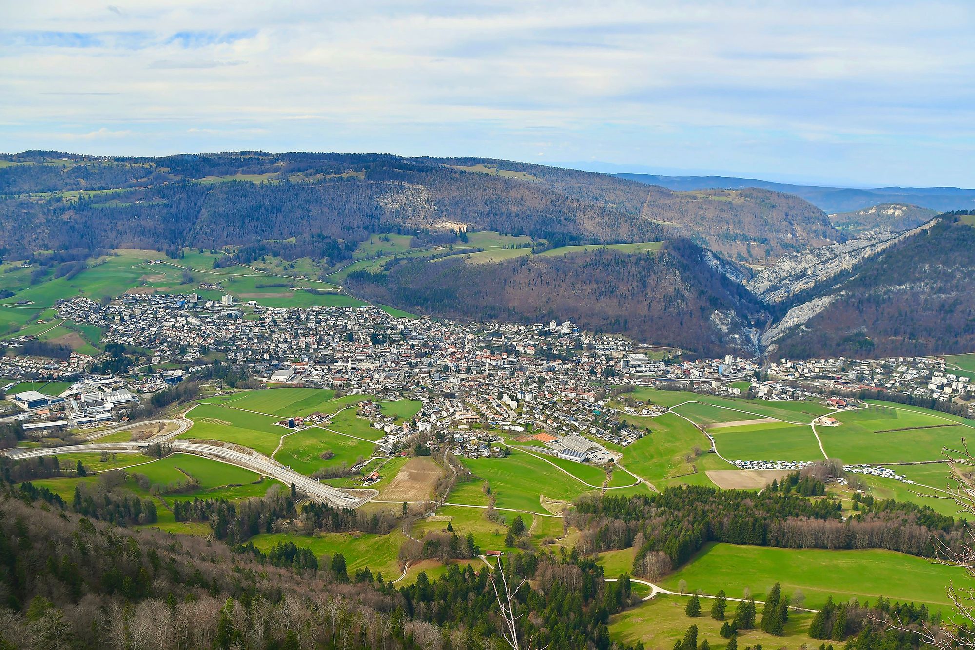 https://www.terrenature.ch/app/uploads/2025/12/05_Moutier_JU_2.jpeg
