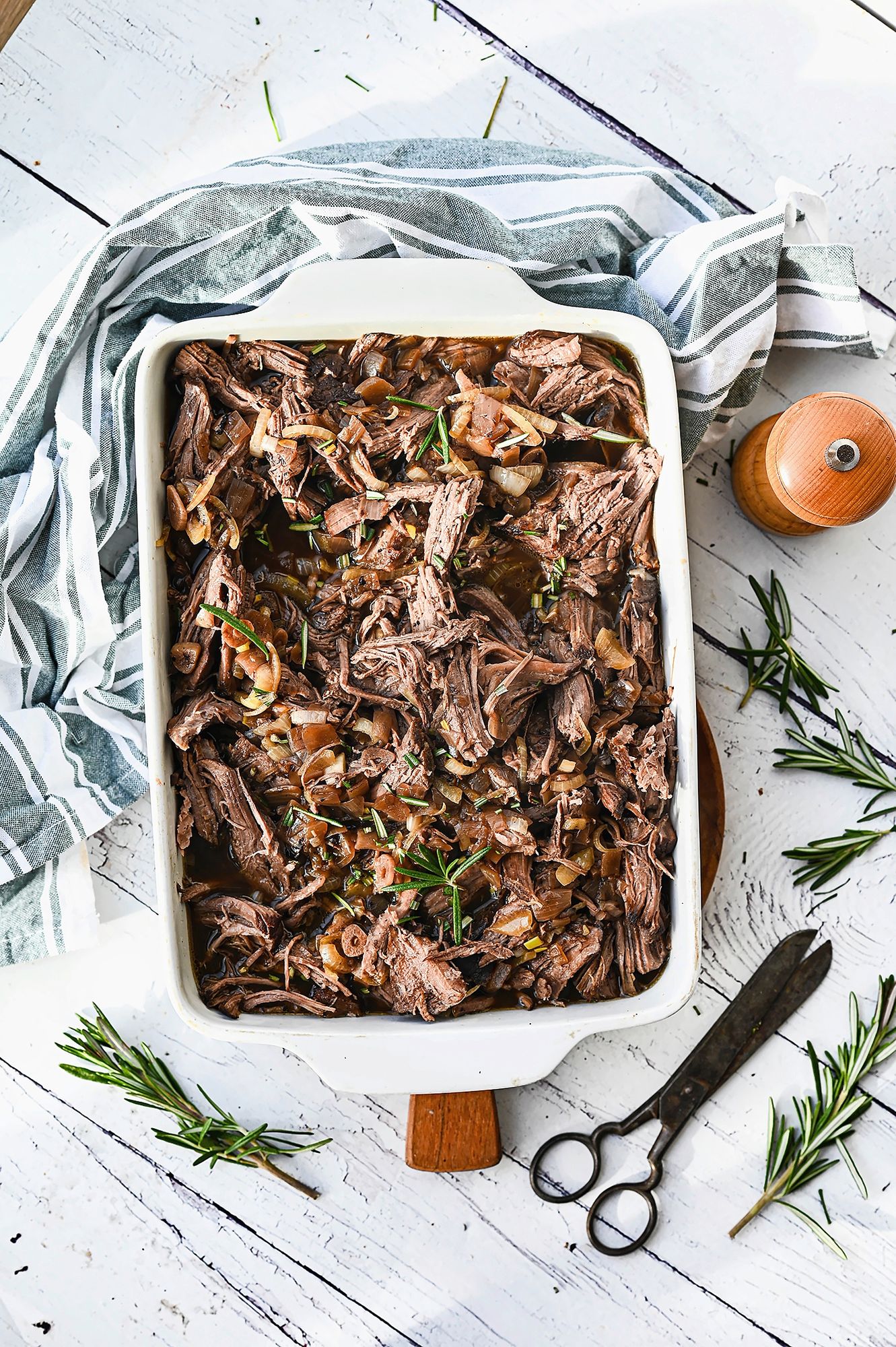 https://www.terrenature.ch/app/uploads/2026/02/15_boeuf-effiloche-facon-pulled-beef.jpeg