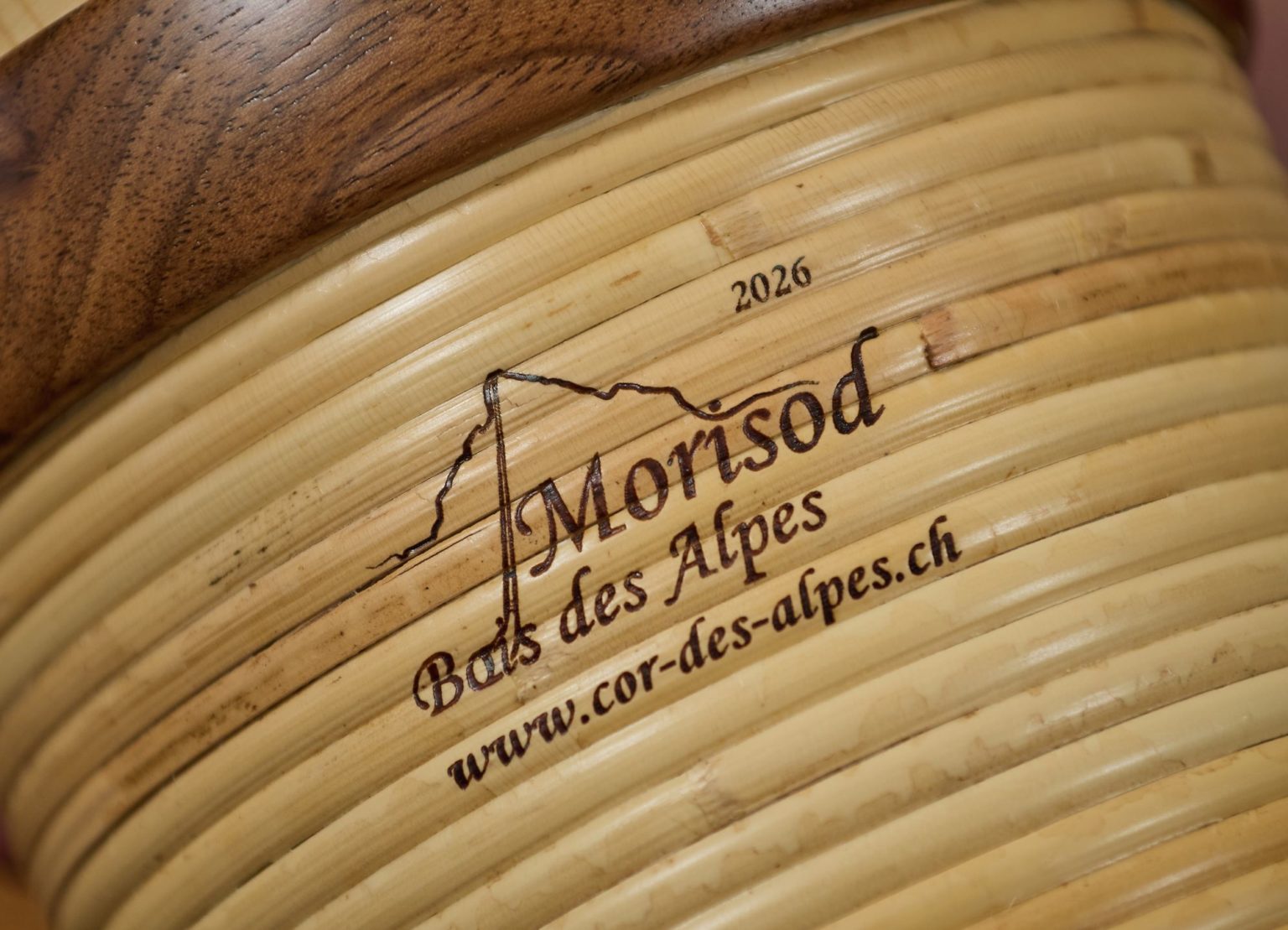 L’artisan dévolu corps et âme au son des Alpes