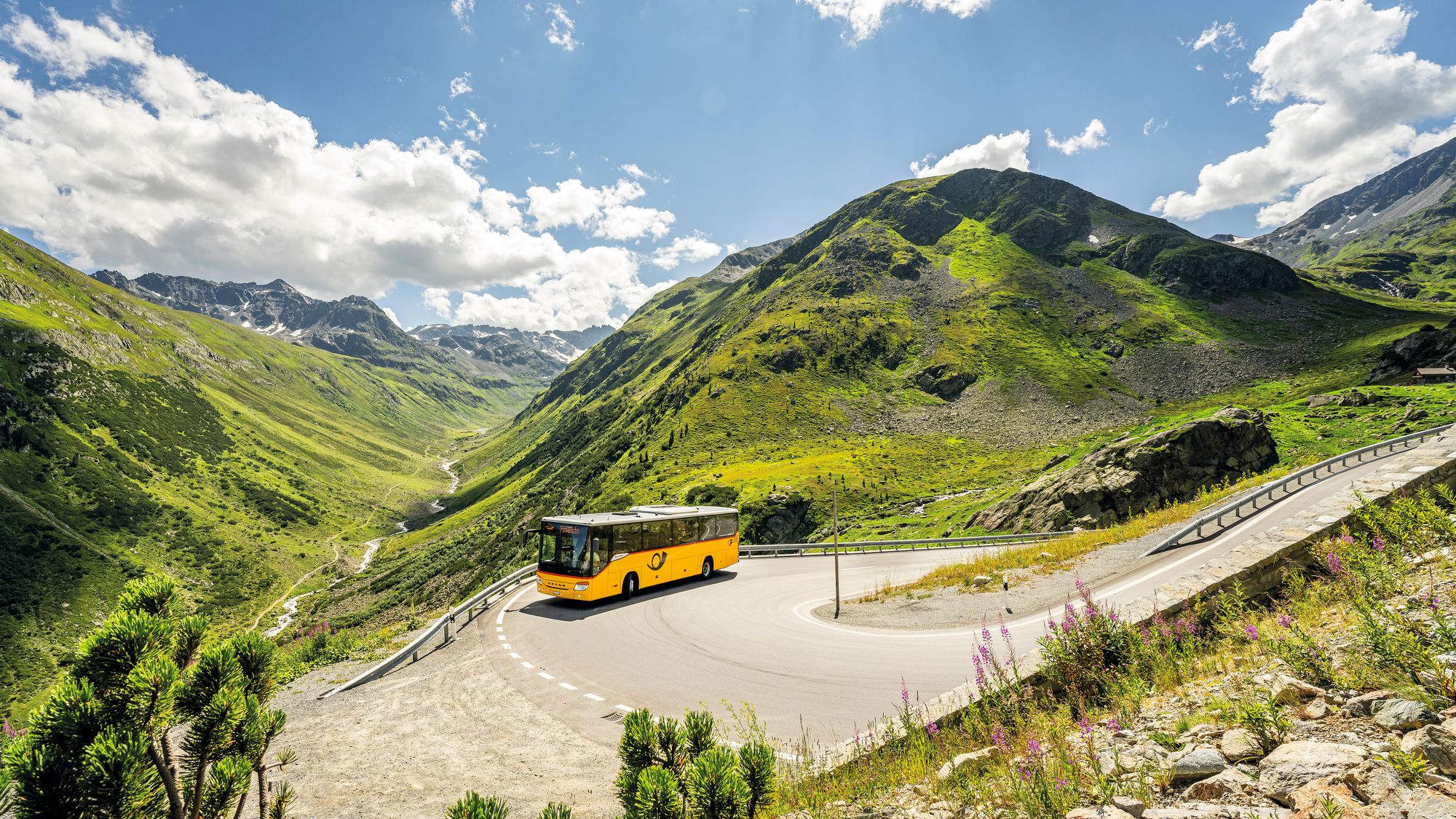 16_postauto-graubuenden-flueelapass-2024-high-res-03jpeg