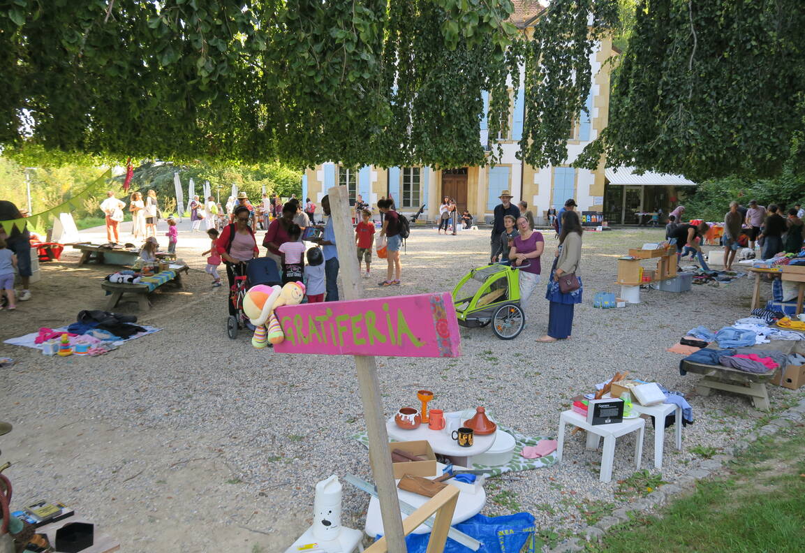tn0309_gratiferia_pro_natura_